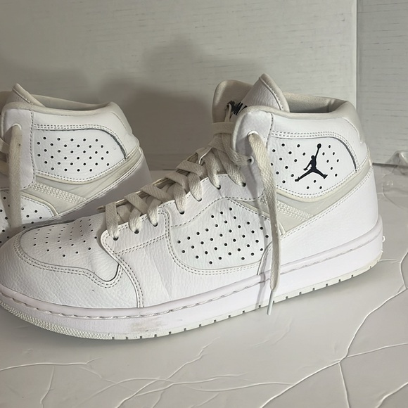 Air Jordan Jumpman size 12 no insole, closet, clean out sale. - Picture 3 of 12